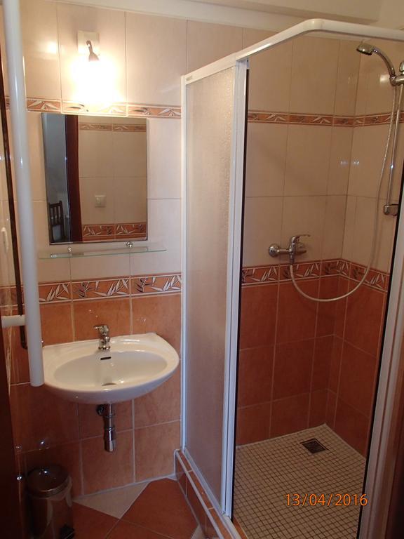 Pension Magnolia Trenčín Esterno foto