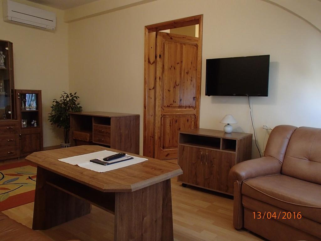 Pension Magnolia Trenčín Esterno foto
