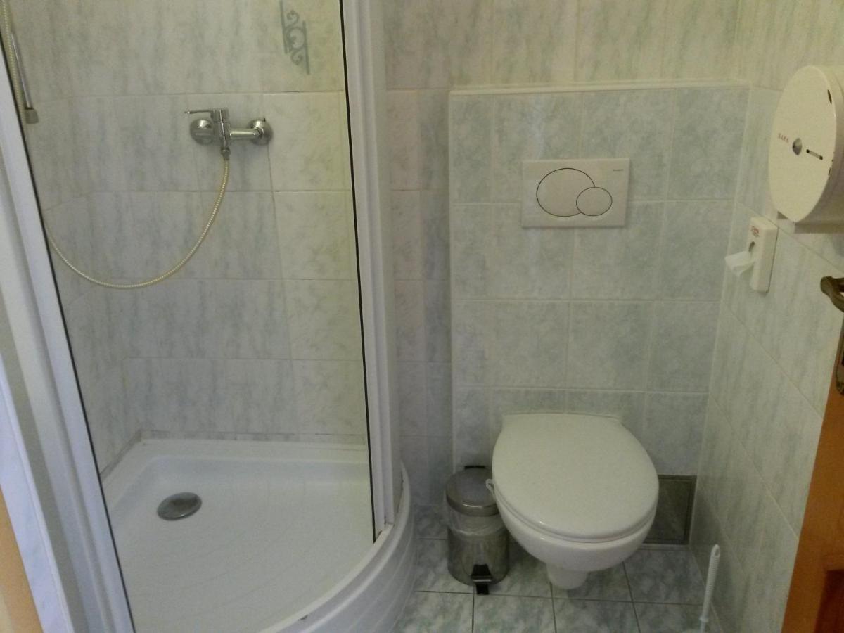 Pension Magnolia Trenčín Esterno foto